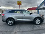 GREY, 2017 KIA SORENTO Thumnail Image 8