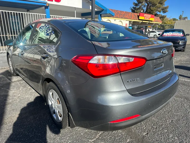 GREY, 2016 KIA FORTE Image 7