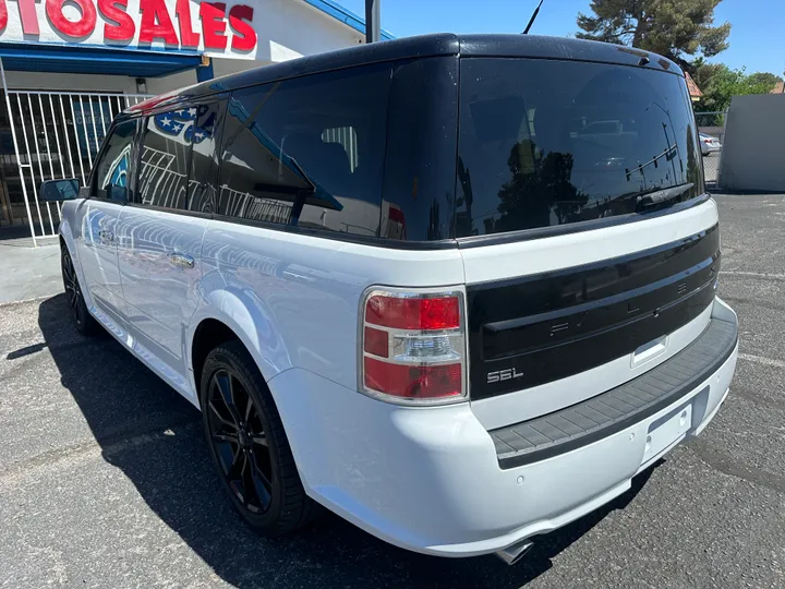 WHITE, 2018 FORD FLEX Image 7