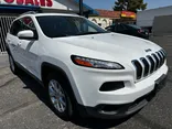 WHITE, 2018 JEEP CHEROKEE Thumnail Image 3