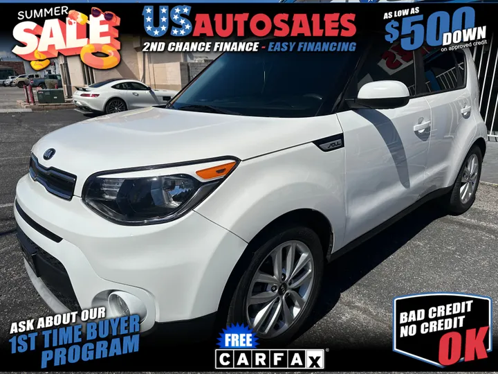 WHITE, 2019 KIA SOUL Image 1