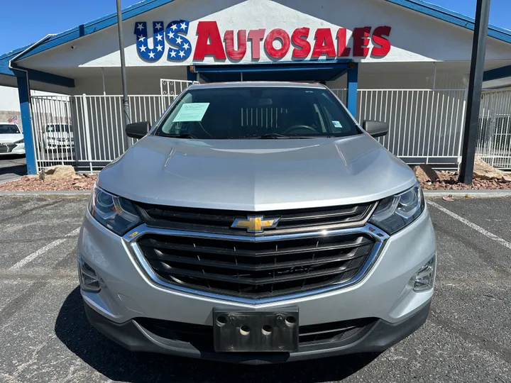 SILVER, 2019 CHEVROLET EQUINOX Image 2