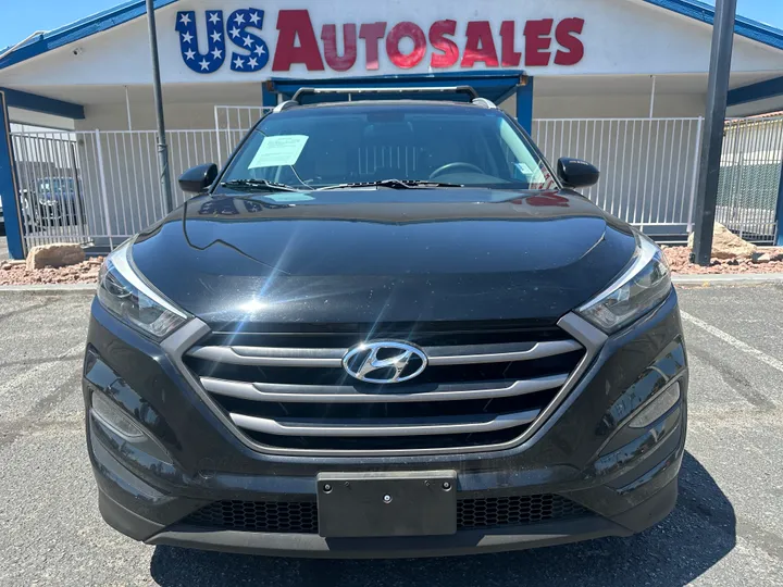 BLACK, 2016 HYUNDAI TUCSON Image 2