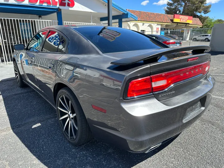 GREY, 2014 DODGE CHARGER Image 7