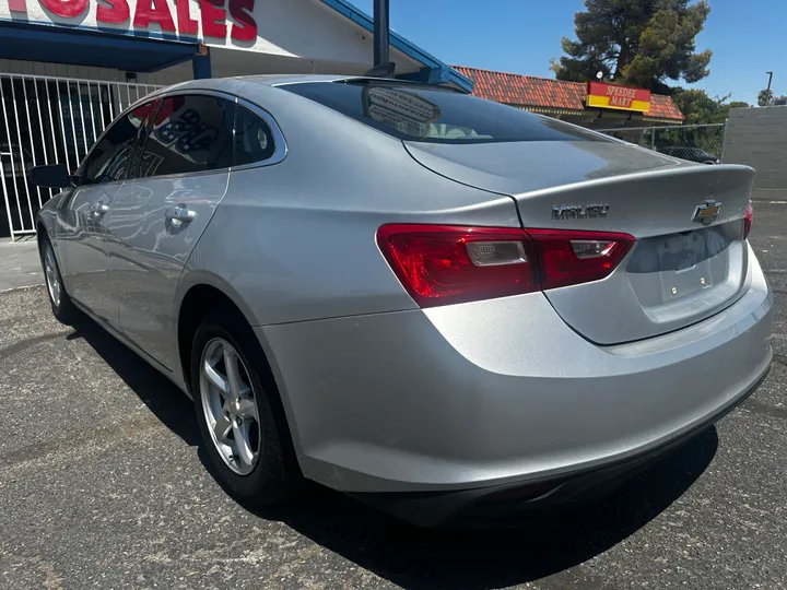 SILVER, 2016 CHEVROLET MALIBU Image 7