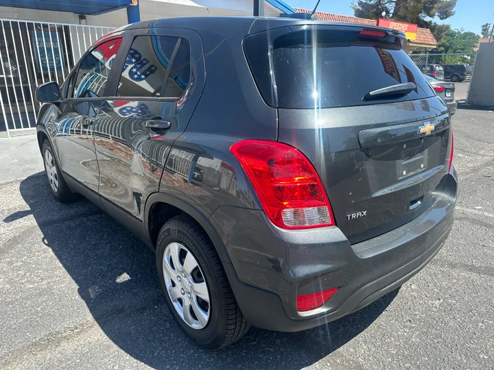 GREY, 2019 CHEVROLET TRAX Image 7