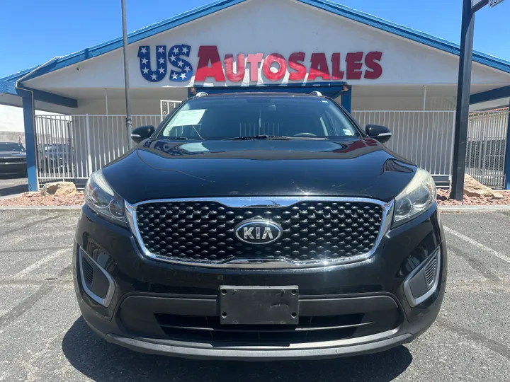 BLACK, 2016 KIA SORENTO Image 2