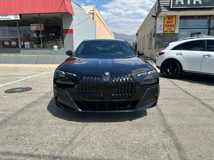 BLACK, 2024 BMW 7 SERIES Image 3