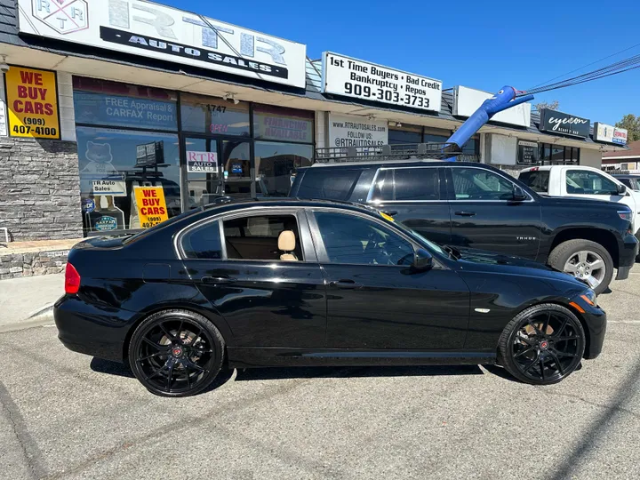 BLACK, 2011 BMW 3 SERIES Image 14