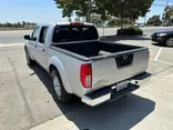 SILVER, 2017 NISSAN FRONTIER CREW CAB Thumnail Image 8