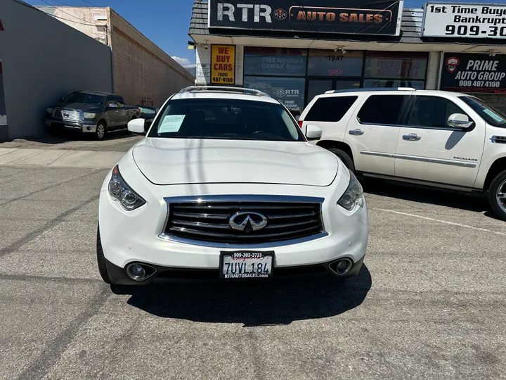 WHITE, 2012 INFINITI FX Image 3