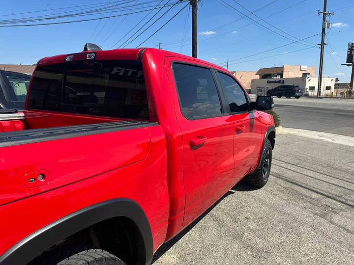 RED, 2019 RAM 1500 CREW CAB Image 18