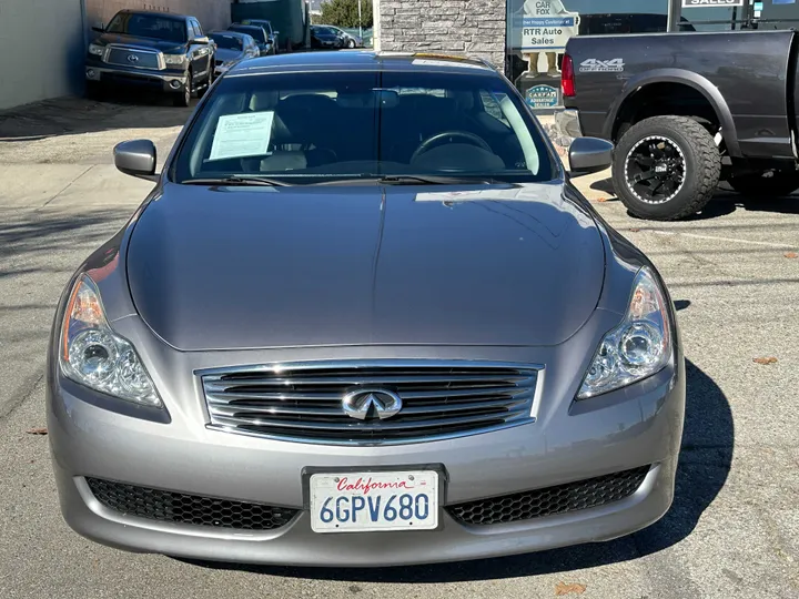 GREY, 2009 INFINITI G Image 4