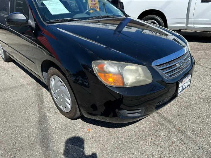 BLACK, 2009 KIA SPECTRA Image 2