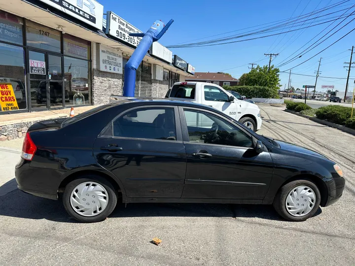 BLACK, 2009 KIA SPECTRA Image 14