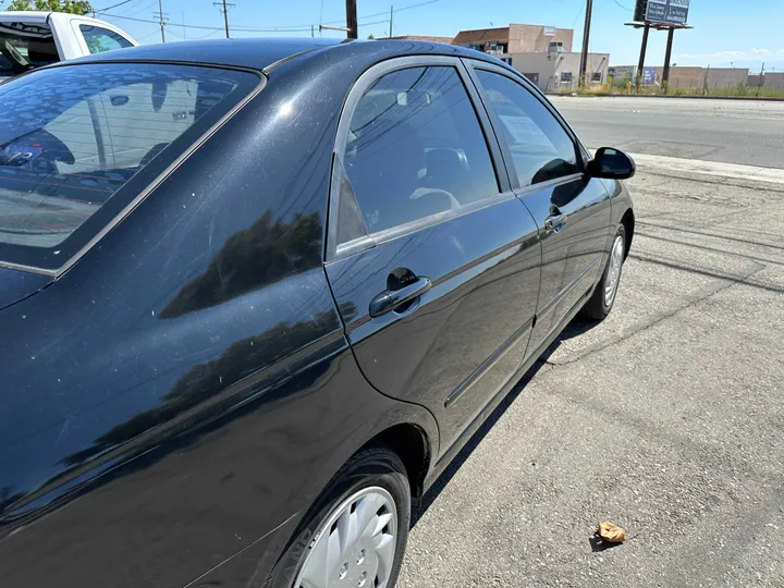 BLACK, 2009 KIA SPECTRA Image 16