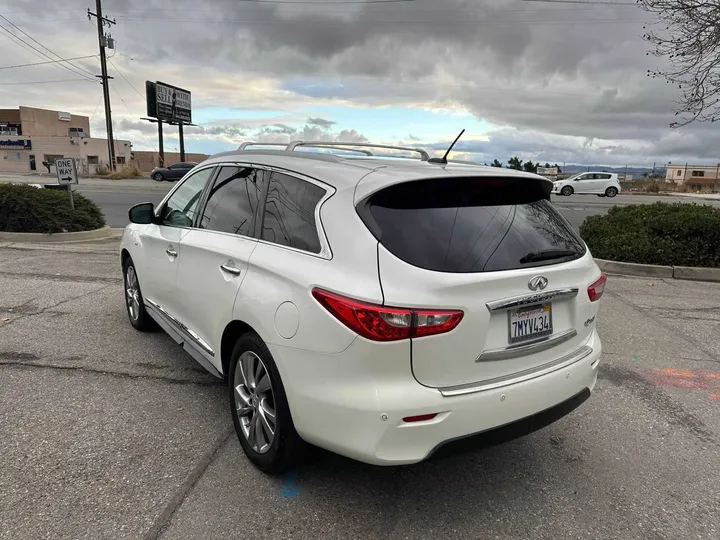 WHITE, 2015 INFINITI QX60 Image 8
