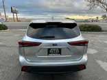 SILVER, 2021 TOYOTA HIGHLANDER Thumnail Image 11