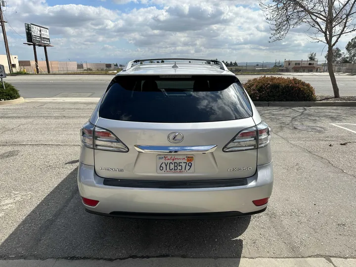 SILVER, 2010 LEXUS RX Image 10