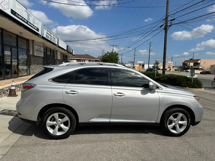 SILVER, 2010 LEXUS RX Image 14