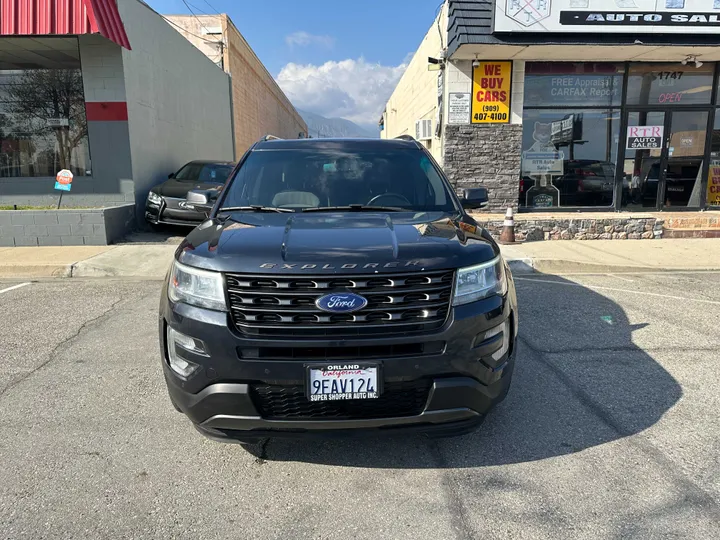 BLACK, 2017 FORD EXPLORER Image 3