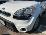 WHITE, 2012 KIA SOUL Thumnail Image 5