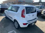 WHITE, 2012 KIA SOUL Thumnail Image 7