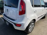 WHITE, 2012 KIA SOUL Thumnail Image 11