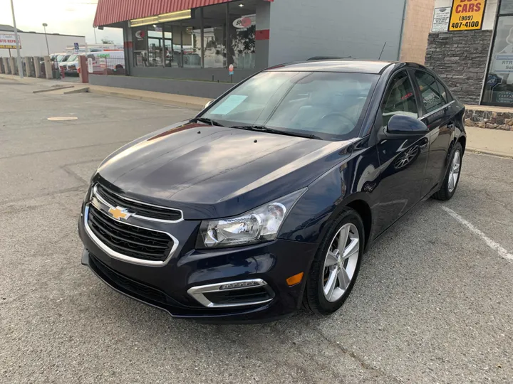 BLUE, 2015 CHEVROLET CRUZE Image 5