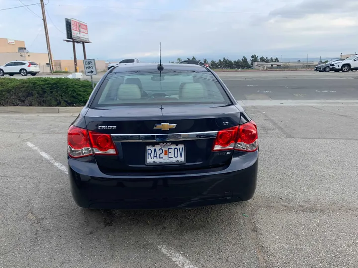 BLUE, 2015 CHEVROLET CRUZE Image 10