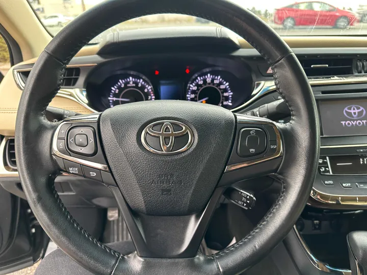 BLACK, 2013 TOYOTA AVALON Image 24