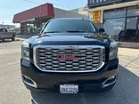 2019 GMC YUKON Thumnail Image 4