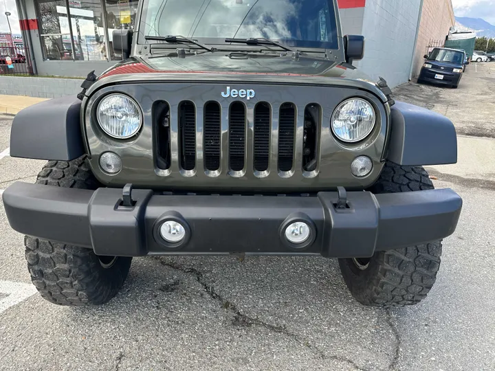 GREEN, 2015 JEEP WRANGLER Image 4