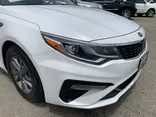 WHITE, 2019 KIA OPTIMA Thumnail Image 2