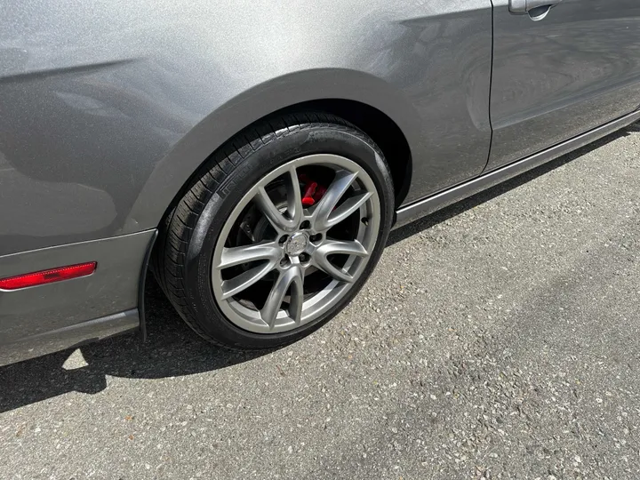 GREY, 2013 FORD MUSTANG Image 15