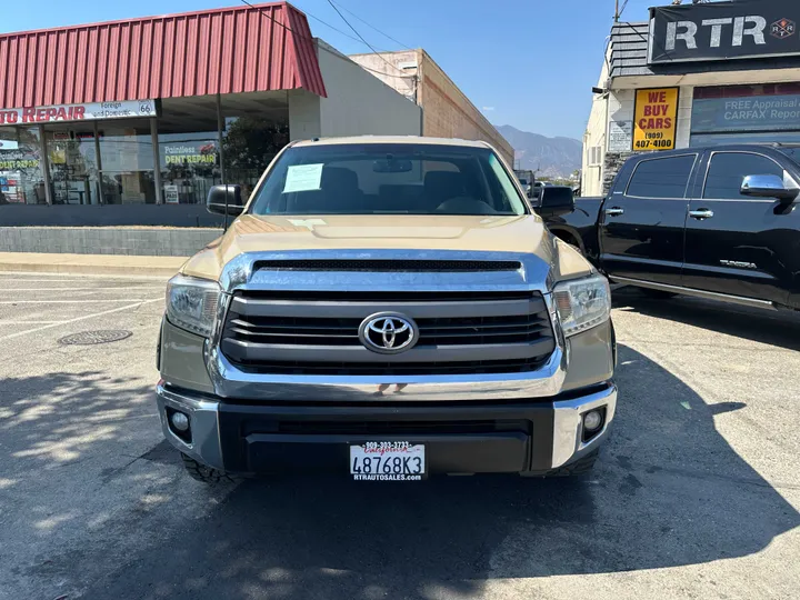 TAN, 2017 TOYOTA TUNDRA DOUBLE CAB Image 3
