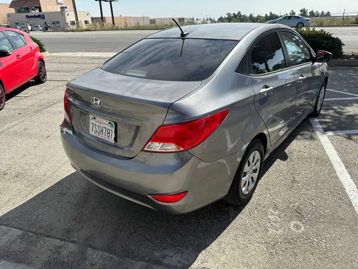 SILVER, 2015 HYUNDAI ACCENT Image 12