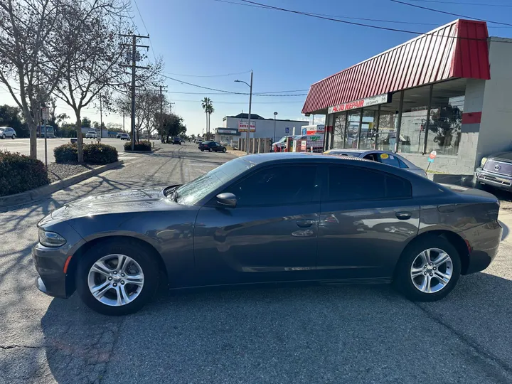 GREY, 2019 DODGE CHARGER Image 6