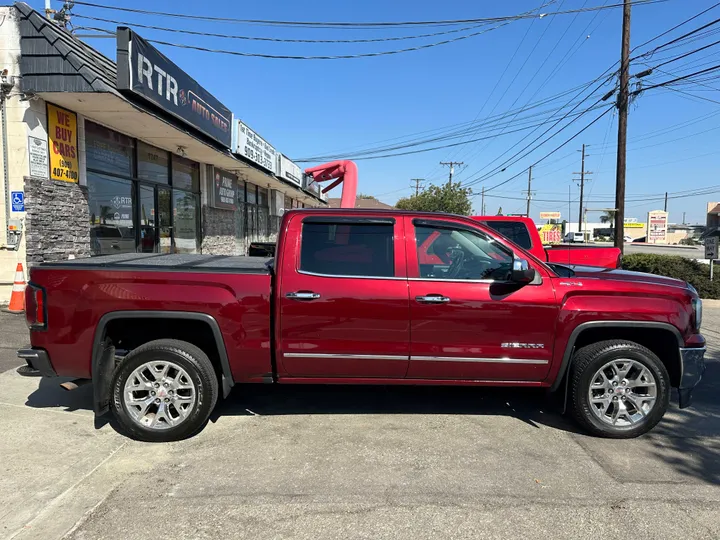 BURGUNDY, 2016 GMC SIERRA 1500 CREW CAB Image 5