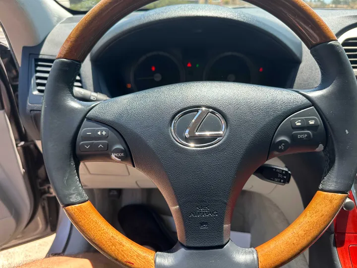 GREY, 2007 LEXUS ES Image 24