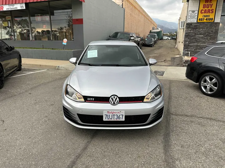 SILVER, 2016 VOLKSWAGEN GOLF GTI Image 3