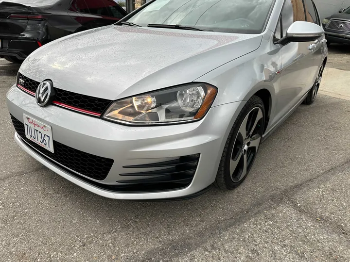 SILVER, 2016 VOLKSWAGEN GOLF GTI Image 6