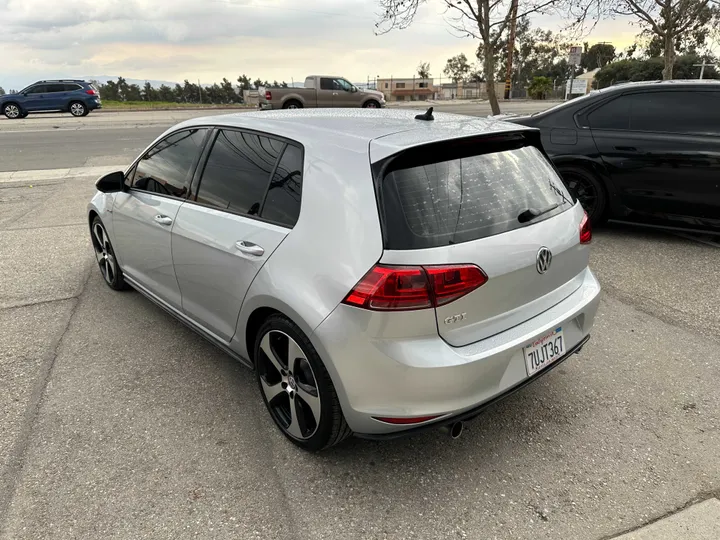 SILVER, 2016 VOLKSWAGEN GOLF GTI Image 8