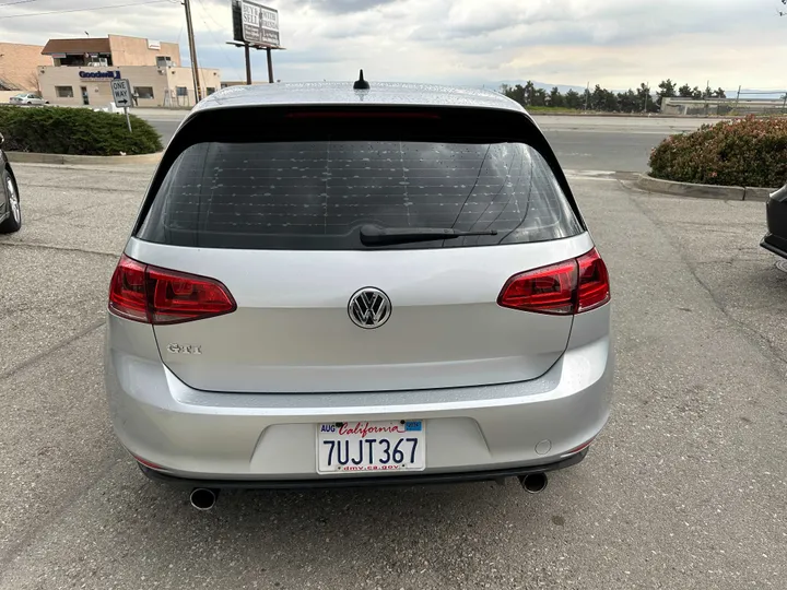 SILVER, 2016 VOLKSWAGEN GOLF GTI Image 11