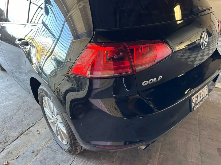 BLACK, 2015 VOLKSWAGEN GOLF Image 9