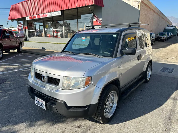 SILVER, 2011 HONDA ELEMENT Image 5