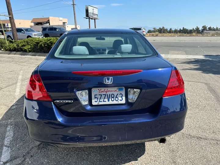 BLUE, 2007 HONDA ACCORD Image 11