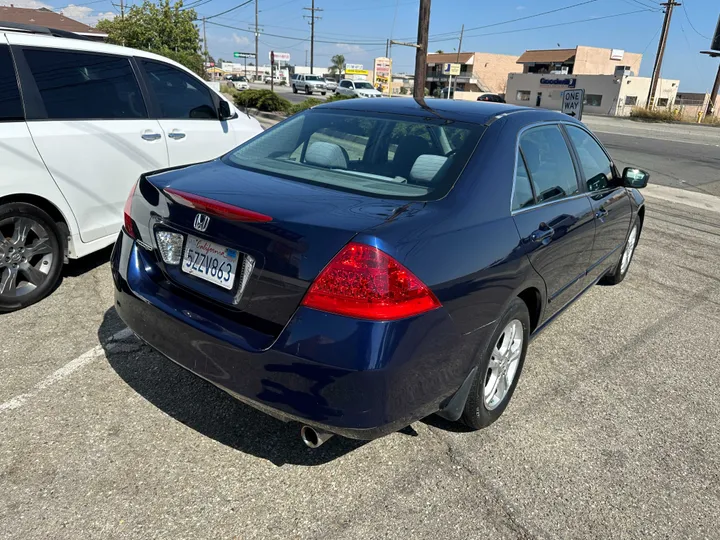 BLUE, 2007 HONDA ACCORD Image 12