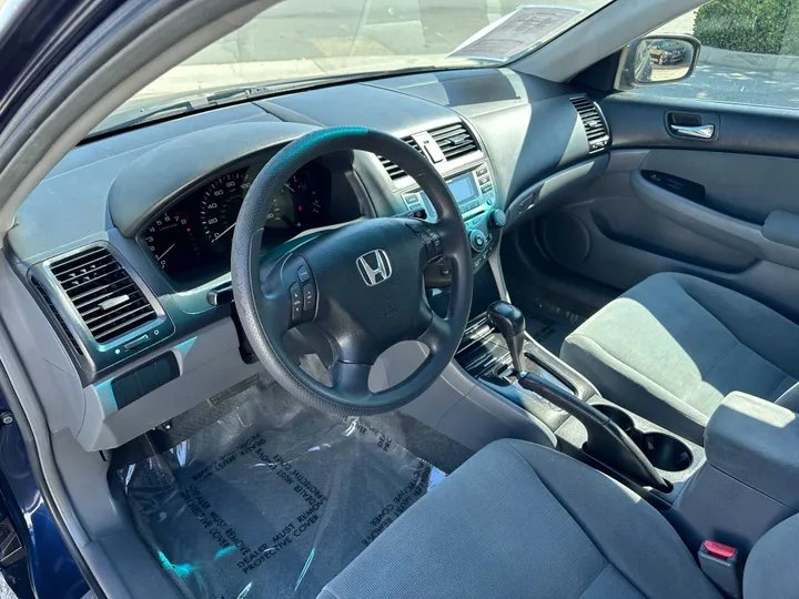 BLUE, 2007 HONDA ACCORD Image 19