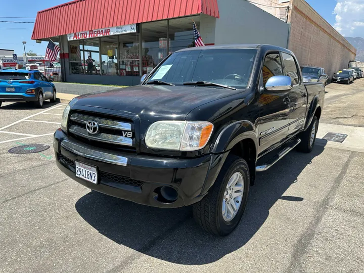 BLACK, 2005 TOYOTA TUNDRA DOUBLE CAB Image 5